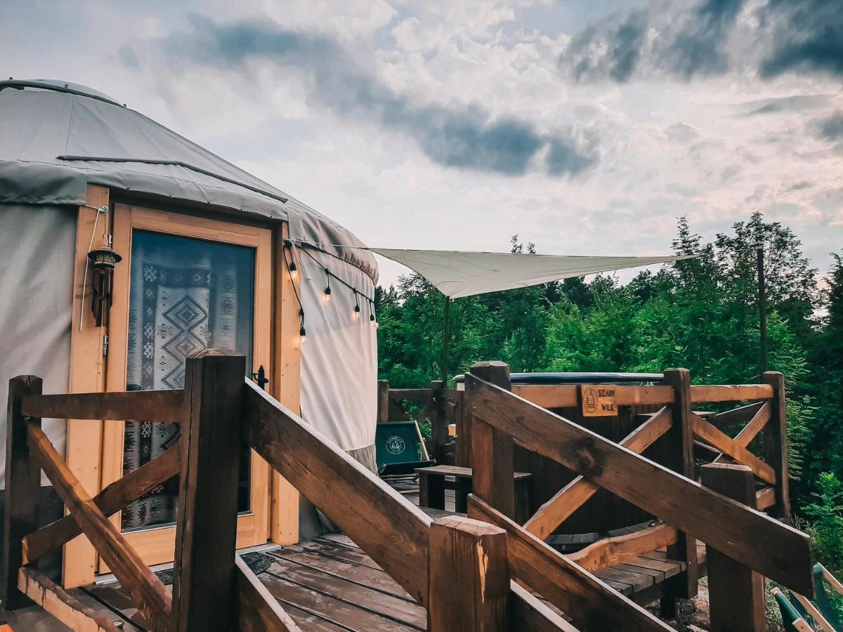 Jurty Z Widokiem, Prywatna Balia- Dzikolas Glamping Krasnobrod Ngoại thất bức ảnh