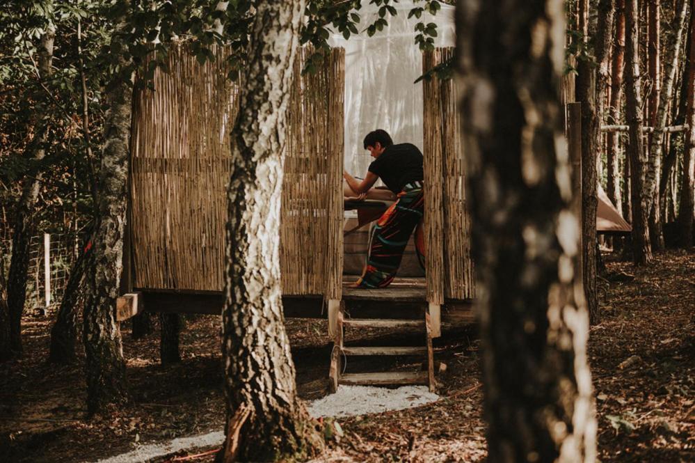 Jurty Z Widokiem, Prywatna Balia- Dzikolas Glamping Krasnobrod Ngoại thất bức ảnh