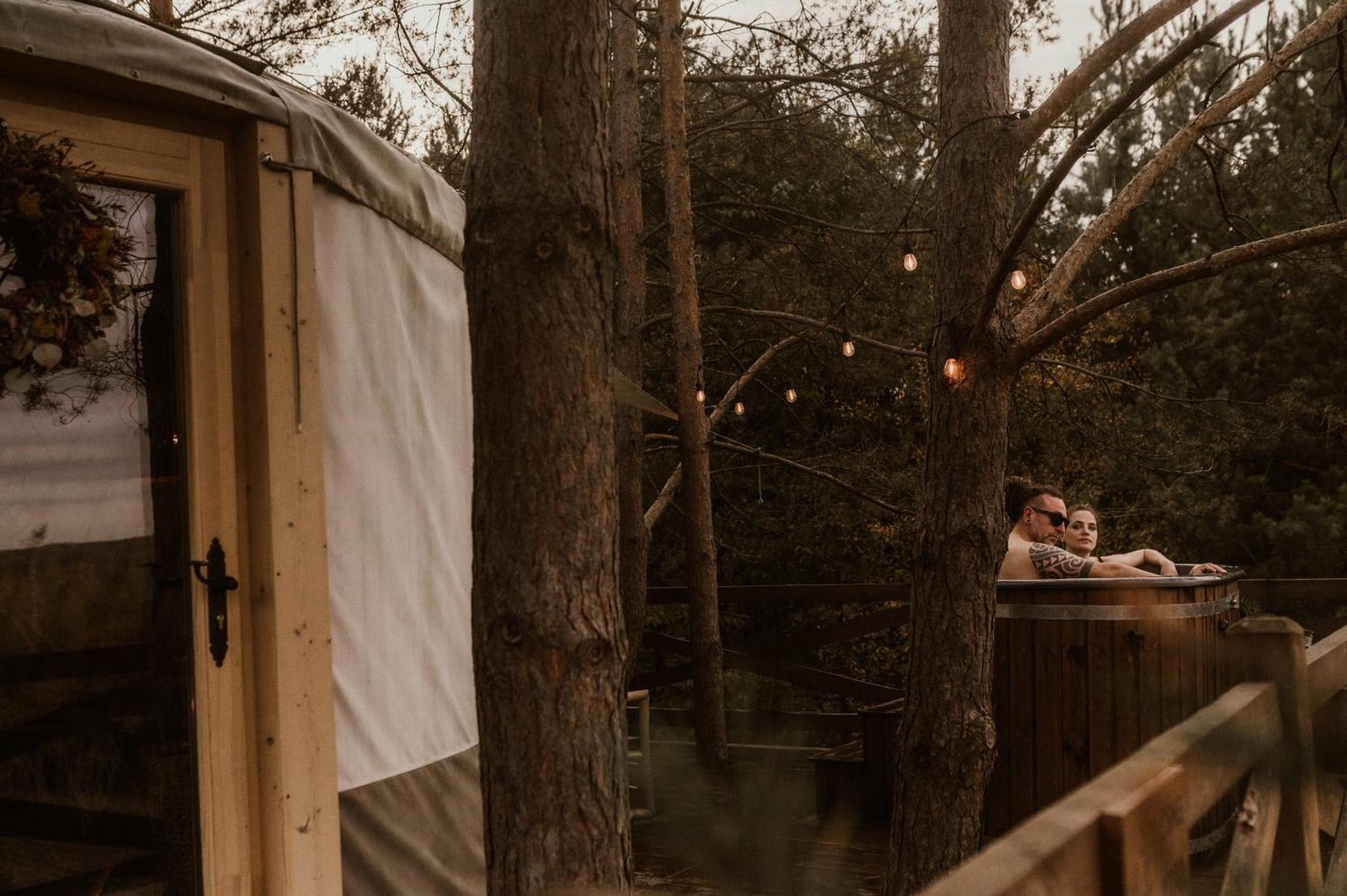 Jurty Z Widokiem, Prywatna Balia- Dzikolas Glamping Krasnobrod Ngoại thất bức ảnh